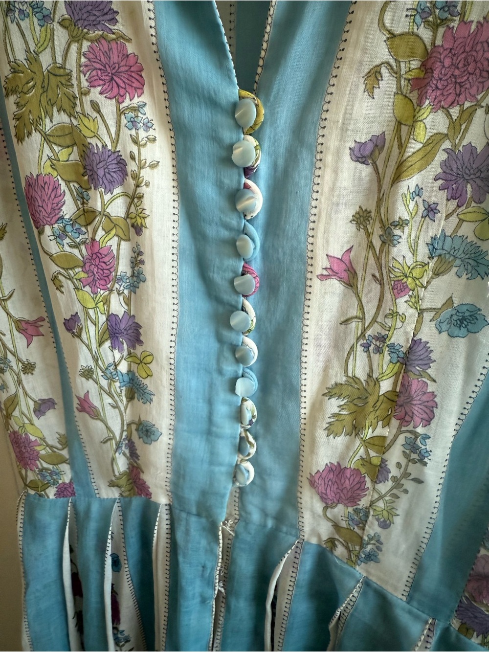 Vintage Blue and Cream Floral-Stripe Dress - Picture 4 of 7